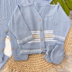 Saída de maternidade Muriel- CASACO AZUL BEBE e jardineira azul bebe