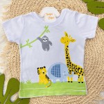 Verao 23/24- Conjunto camiseta branca safari e bermuda azul