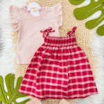 Vestido/ Salopete de tecido xadrez com camiseta rosa