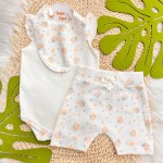 Conj. Body Regata Flor de Coração, Babador Bandana e Short Floral - Off White e Pêssego 