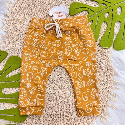 Conj. Body Manga Curta e Calça Helicópteros - Caramelo e Off White