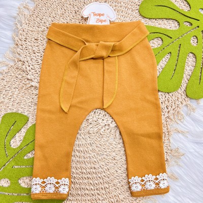   Conj. Body Manga Curta Mini Flores e Calça com Flores Rendadas - Off White e Caramelo