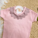 Conj. Body Curto Gola Rendada e Calça Lisa com Renda - Rose