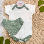 Conj. Body Manga Curta, Shorts e Babador Bandana - Ursinhos Off White e Verde