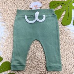 Conj. Body Manga Curta Astronauta, Babador Bandana e Calça - Verde e Off White