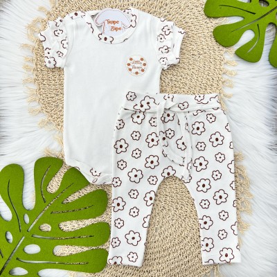 conj. Body Little Flower e Calça Floral - Off White e Ferrugem
