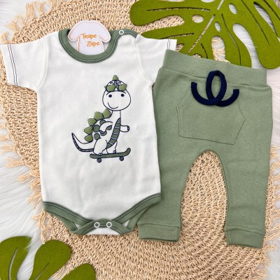 Conjunto M/c dino de skate verde
