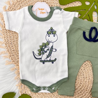Conjunto M/c dino de skate verde