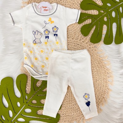 Conj. de Malha Coelhinho e Calça Capri com Margaridas -Off White e Azul Marinho