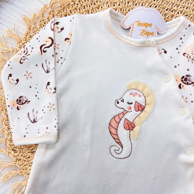 Macacão Trape Zape - Cavalo Marinho Off White e Salmão 