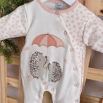 Macacão Trape Zape  - Porco Espinho com Guarda Chuva - Off White e Rose