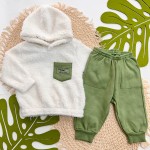 Inverno 2025 - Conj. Blusão de Pelinho "Primeira Divisão" com Capuz e Calça em Moletom - Off White e Verde