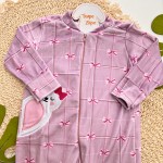 Inverno 2025 - Macacão em Plush Ursinha com Laço - Lilás