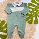 Macacão Tricotil (Tricot 100% Algodão) com Gola e Bordado - Verde Safari