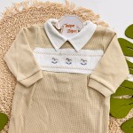 Macacão Tricotil (Tricot 100% Algodão) com Gola e Bordado - Bege Cavalinho