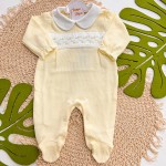 Macacão Tricotil (Tricot 100% Algodão) com Gola e Bordado - Amarelo Florzinhas