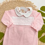Macacão Tricotil (Tricot 100% Algodão) com Gola e Bordado - Rosa Bebê Losango
