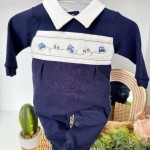 Macacão Tricotil (Tricot 100% Algodão) com Gola e Bordado - Azul Marinho Carrinhos