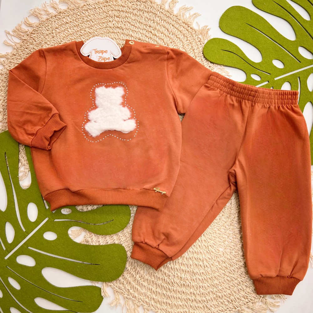 Inverno 2025 - Conj. Blusa Ursinha de Pelinho e Calça em Moletom - Ferrugem