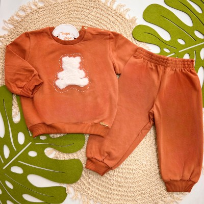 Inverno 2025 - Conj. Blusa Ursinha de Pelinho e Calça em Moletom - Ferrugem
