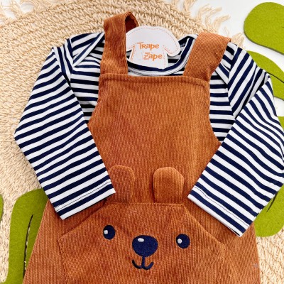 Inverno 2025 - Conj. Blusa Manga Longa Listrada e Jardineira Plush Canelado Urso - Marrom e Azul Marinho