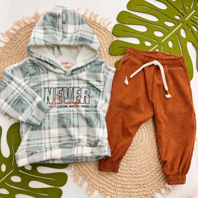 Inverno 2025 -  Conjunto Never Enough Casaco com Capuz em Plush e Calça Malha Canelada - Verde e Ferrugem