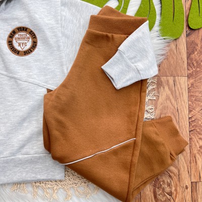  Inverno 2025 - Conj. Jaqueta Division New York City e Calça em Moletom - Mescla e Marrom