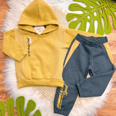  Inverno 2025 - Conj. Casaco com Capuz e Calça Speed Racing - Caramelo