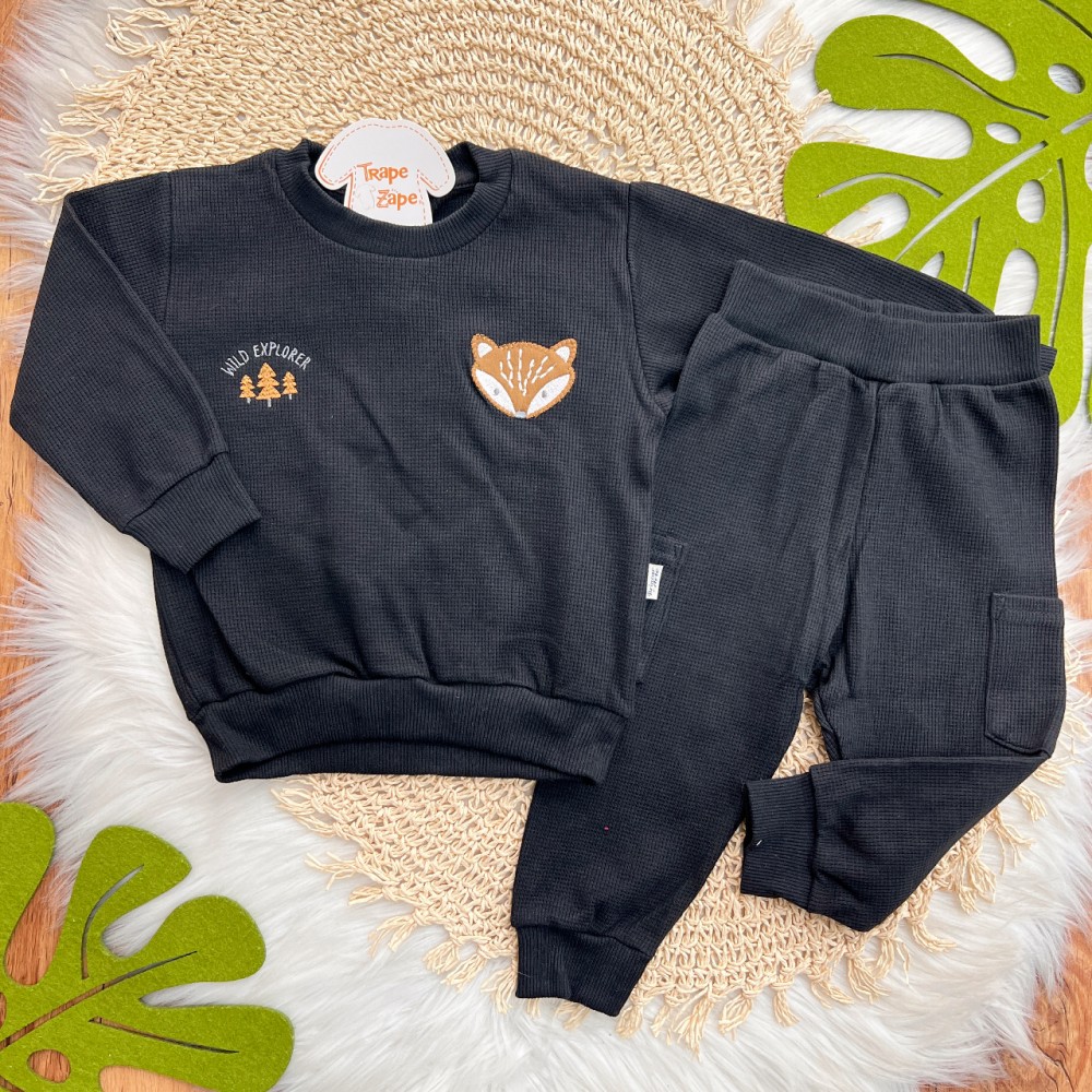 Inverno 2025 - Conj. Blusão Raposa Wild Explorer e Calça Favo - Preto