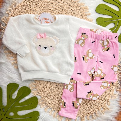  Inverno 2025 - Conj. Casaco em Plush Ursinha e Legging - Off White e Rosa