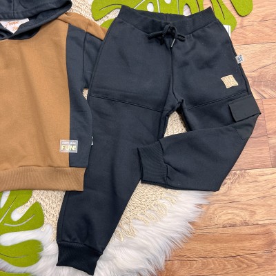  Inverno 2025 - Conj. Casaco com Capuz e Calça Keep On Moving - Marrom