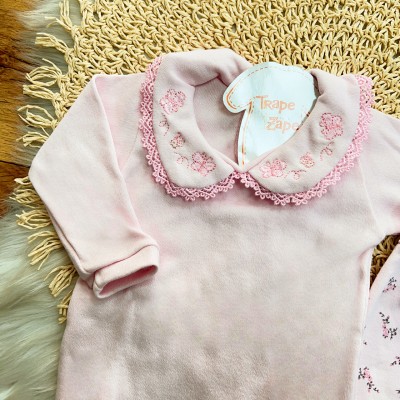 Conj. Body Manga Longa Gola Bordada com Borboletas e Calça Flores - Rosa