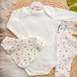Conj. Blusa Manga Longa, Babador Bandana e Calça Florzinhas - Mostarda