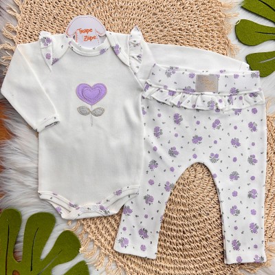 Conj. Body Manga Longa Off White com Flor de Coração e Calça Floral - Lilás e Cinza
