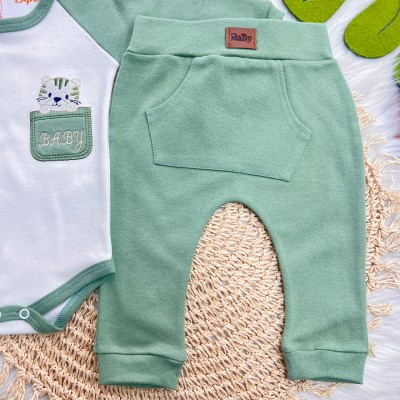Conj. Body Manga Longa Baby Tigrinho e Calça - Verde