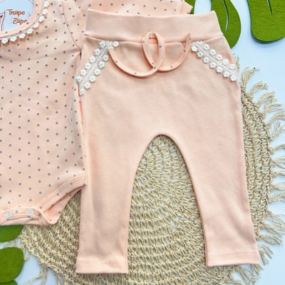 Conj. Body Manga Longa Poá e Calça com Flores Rendadas - Salmão