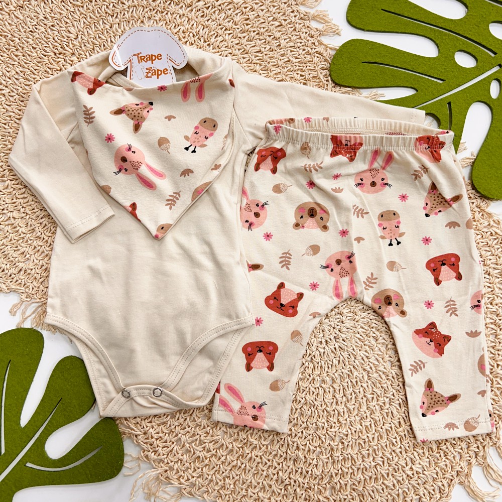 Inverno 2025 - Conj. Body Manga Longa, Babador Bandana e Calça Floresta Baby - Creme