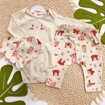 Inverno 2025 - Conj. Body Manga Longa, Babador Bandana e Calça Floresta Baby - Creme