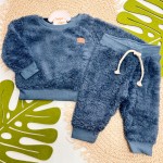 Inverno 2025 - Conj. Casaco CLRT e Calça em Pelinho - Azul Jeans