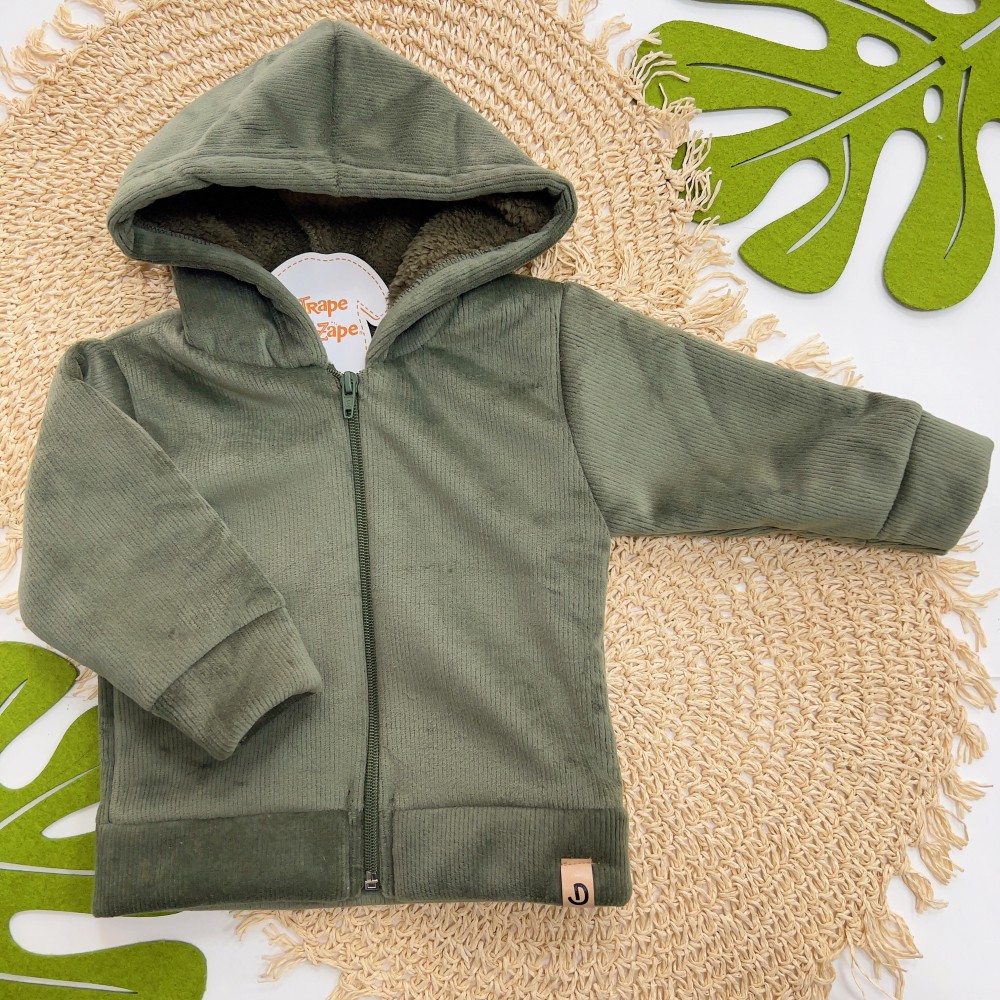 Inverno 2025 - Jaqueta em Plush Canelado com Capuz Irmão Menor - Verde