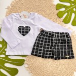 Inverno 2025 - Conj. Blusa Coração Bordado e Short-Saia Trançinhas - Branco e Preto