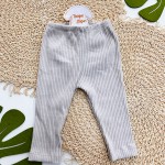 Inverno 2025 - Conj. Blusa Cute Girl e Calça em Plush Canelado - Gelo