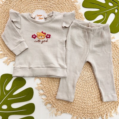 Inverno 2025 - Conj. Blusa Cute Girl e Calça em Plush Canelado - Gelo