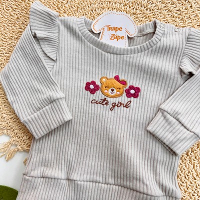 Inverno 2025 - Conj. Blusa Cute Girl e Calça em Plush Canelado - Gelo
