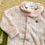  Inverno 2025 - Conj. Casaco Coelhinhas e Calça em Pelinhos - Rose
