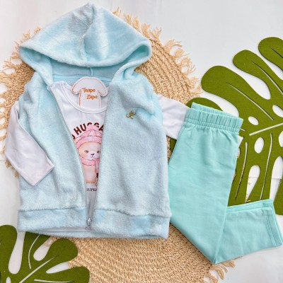 Inverno 2025 - Conj. Colete em Plush com Capuz, Blusa "So Huggable" e Legging - Verde Água