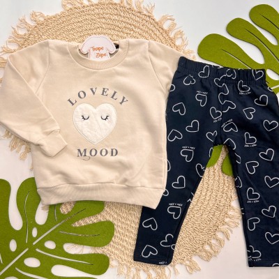 Inverno 2025 - Conj. Blusão Lovely Mood e Legging Corações - Areia e Preto