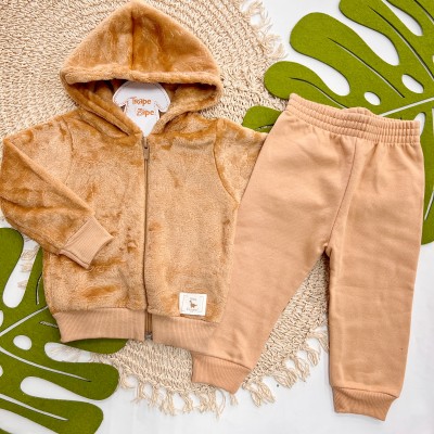 Inverno 2025 - Conj. Baby Dinos! Casaco em Plush Com Capuz e Calça Moletom - Caramelo Pequeno
