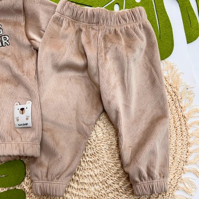 Inverno 2025 - Conj. Jaqueta Big Bear e Calça em Plush Canelado - Marrom