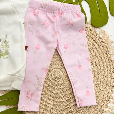 Inverno 2025 - Conj. Blusa Coelhinha no Jardim e Legging Rosas - Off White e Rosa